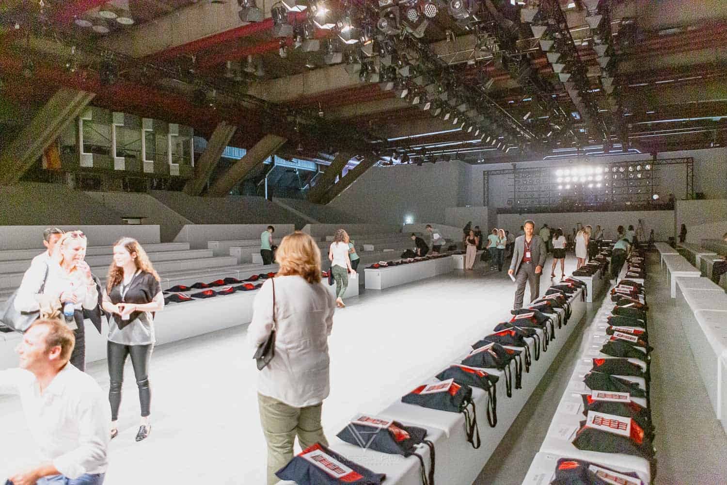 Fashion Week Berlin - Eindruck & Erfahrung #MBFWB - Fashionweek - Was muss man wissen - Tickets, Catwalk, Backstage MBFW