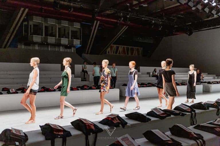 Fashion Week Berlin - Eindruck & Erfahrung #MBFWB - Fashionweek - Was muss man wissen - Tickets, Catwalk, Backstage MBFW