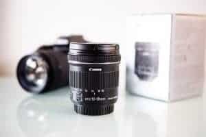 CANON 10-18mm f4.5-5.6 IS STM - Das YouTuber Objektiv für tägliche VLOGs - CANON 10-18mm f4.5-5.6 IS STM - YouTuber Objektiv Vlogs - Bestes VLOGGING Objektiv - das perfekte Objektiv für YouTube Videos - Günstiges Objektiv mit Weitwinkel - Zoom-Objektiv für Anfänger - Gute Lichtleistung und Bildstabilisator - CANON EF-S 10-18mm - YouTuber-Objektiv