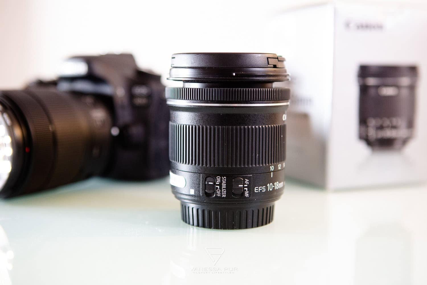 CANON 10-18mm f4.5-5.6 IS STM - Das YouTuber Objektiv für tägliche VLOGs - CANON 10-18mm f4.5-5.6 IS STM - YouTuber Objektiv Vlogs - Bestes VLOGGING Objektiv - das perfekte Objektiv für YouTube Videos - Günstiges Objektiv mit Weitwinkel - Zoom-Objektiv für Anfänger - Gute Lichtleistung und Bildstabilisator - CANON EF-S 10-18mm - YouTuber-Objektiv