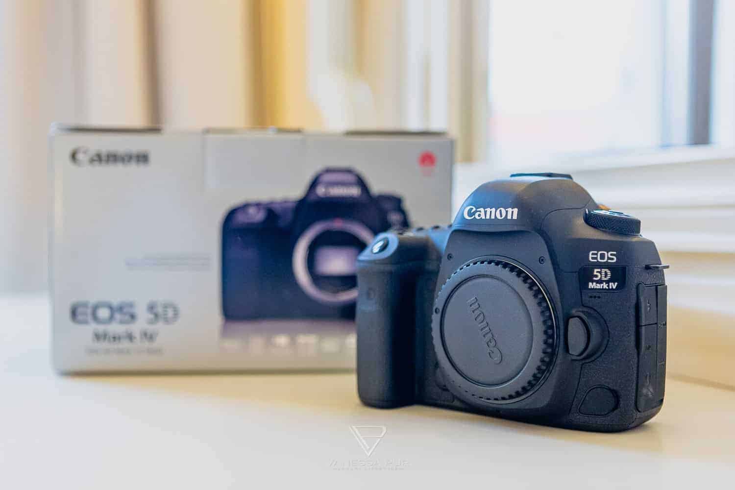 Canon 5D Mark IV - erster Eindruck - Blogger/YouTuber - Canon EOS 5D Mark IV CANON EOS 5D Mark IV - Erste Erfahrung und erster Eindruck - Die Allround-Kamera - Produkttest - Kameratest - Dauertest - Bewertung DSLR-Kamera von Canon - Was bringt Dual-Pixel-Raw - Was bringt 4K Video mit 30fps - Kameravorstellung für Blogger und YouTuber - Preis und Verfügbarkeit - Lifestyleblog Vollformat