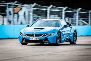 BMW i8 Fahrerlebnis auf der Formel E Rennstrecke in Berlin - Rennstrecke & Fahrerlebnis - HarmanKardon GetElectrified Formel E Grand Prix Berlin - BMW Motorsport Event und Driving Experience mit BMW i8 ECar