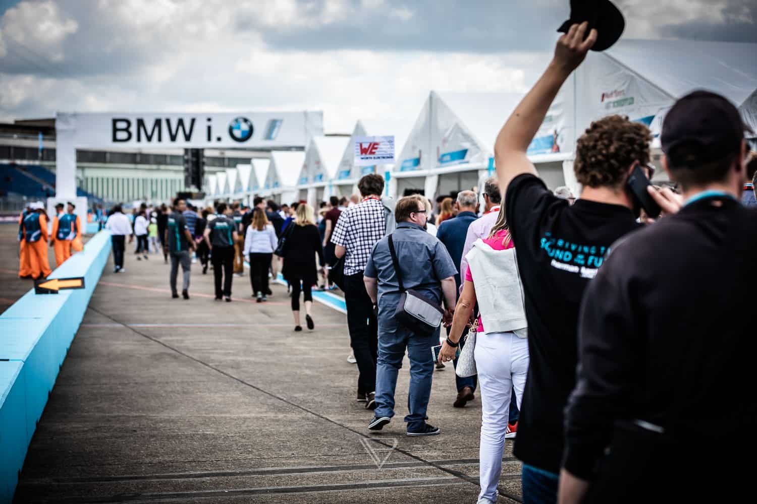 Formel E Rennen in Berlin - Flughafen Tempelhof - VIP bei MS Amlin Andretti Racing Team - FIA Formula E - Electric Streetracing - Grid Girl - Speed Event Motorsport Event Blogger