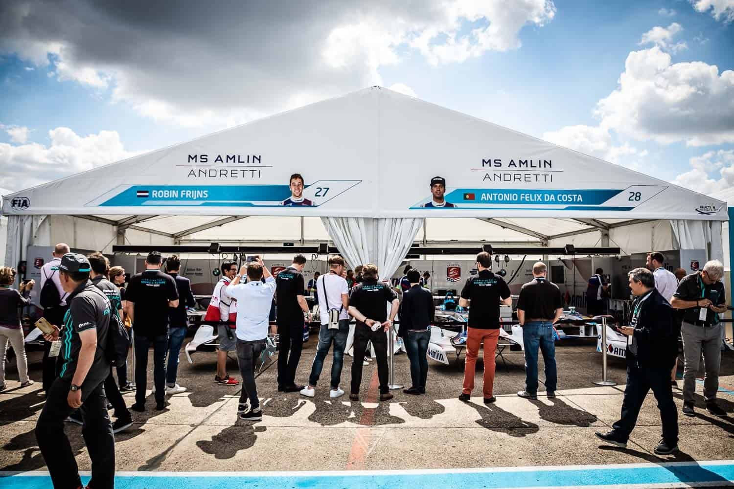 Formel E Rennen in Berlin - Flughafen Tempelhof - VIP bei MS Amlin Andretti Racing Team - FIA Formula E - Electric Streetracing - Grid Girl - Speed Event Motorsport Event Blogger