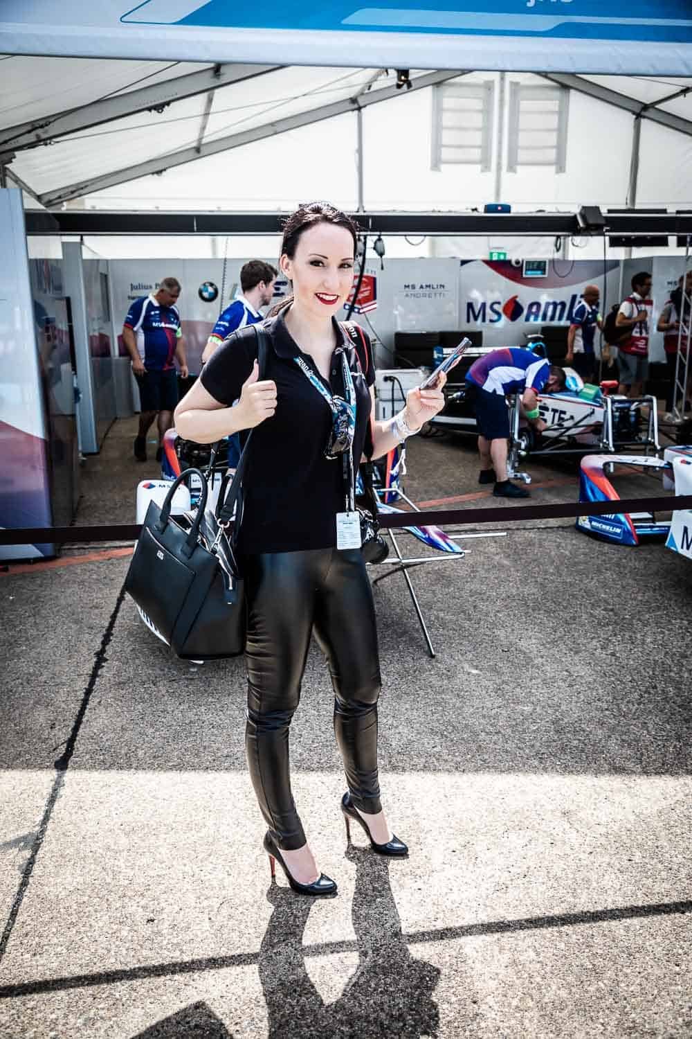 Vanessa Pur Formel E Rennen in Berlin - Flughafen Tempelhof - VIP bei MS Amlin Andretti Racing Team - FIA Formula E - Electric Streetracing - Grid Girl - Speed Event Motorsport Event Blogger