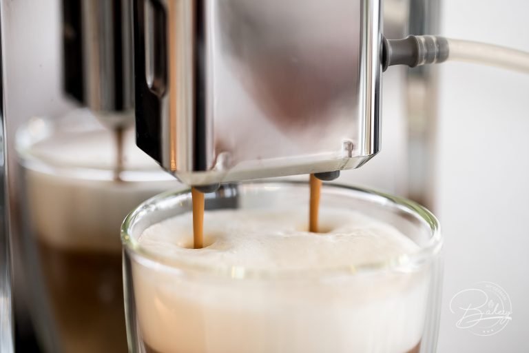 Krups Evidence Serie - Kaffee mit Smartphone bestellen - der kleine Barista - Erfahrung, Bewertung, Test, Produkttest, Kaffee, Cappuccino, Latte Macchiato - Kaffeemaschine Kaffeevollautomat von Krups - Erfahrungen mit Kaffeevollautomaten - Bedienbarkeit mit Smartphone Steuerung. Kaffeemaschine Barista Krups Evidence Serie mit Quattro Force