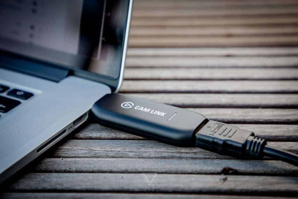 Elgato Cam Link - Kamera an Laptop oder PC für Streaming, Gaming anschließen - Elgato Cam Link USB Stick - Streaming Lösung für Twitch und YouTube mit DSLR Kamera - Videostreaming leicht gemacht - Bewertung