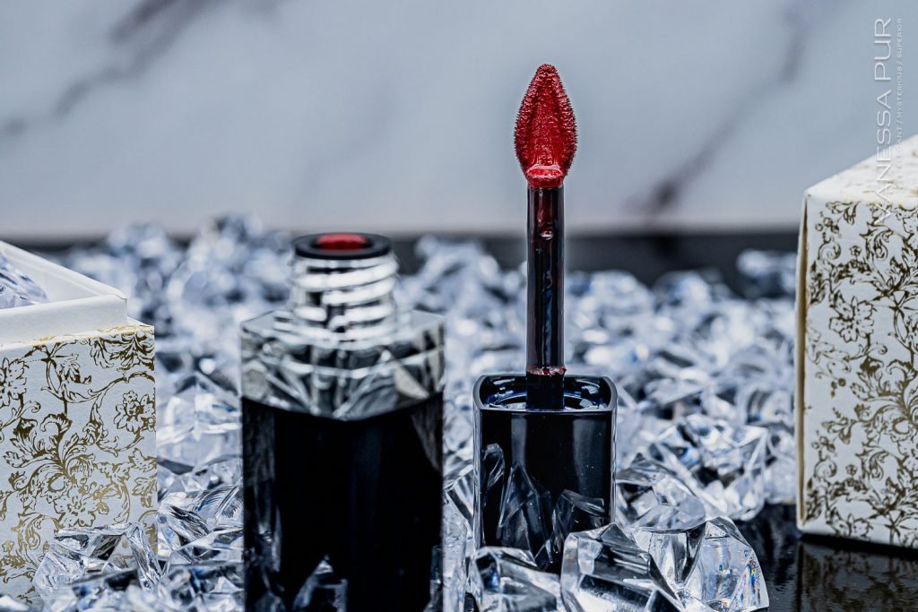 DIOR Rouge Dior Forever Liquid Lippenstift Eindruck, flüssiger Lacquer mit langem Halt und intensiver Farbe. Glänzender haltbarer Lippenstift von Dior Beauty