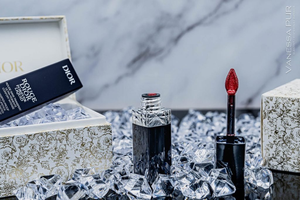 DIOR Rouge Dior Forever Liquid Lippenstift Eindruck, flüssiger Lacquer mit langem Halt und intensiver Farbe. Glänzender haltbarer Lippenstift von Dior Beauty