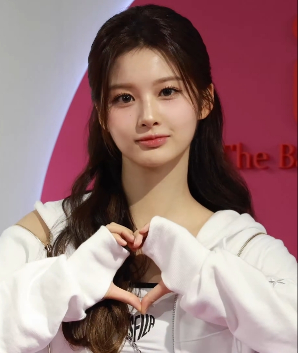 Sullyoon