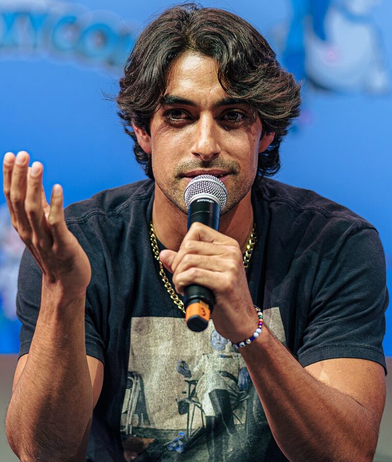 Eman Esfandi