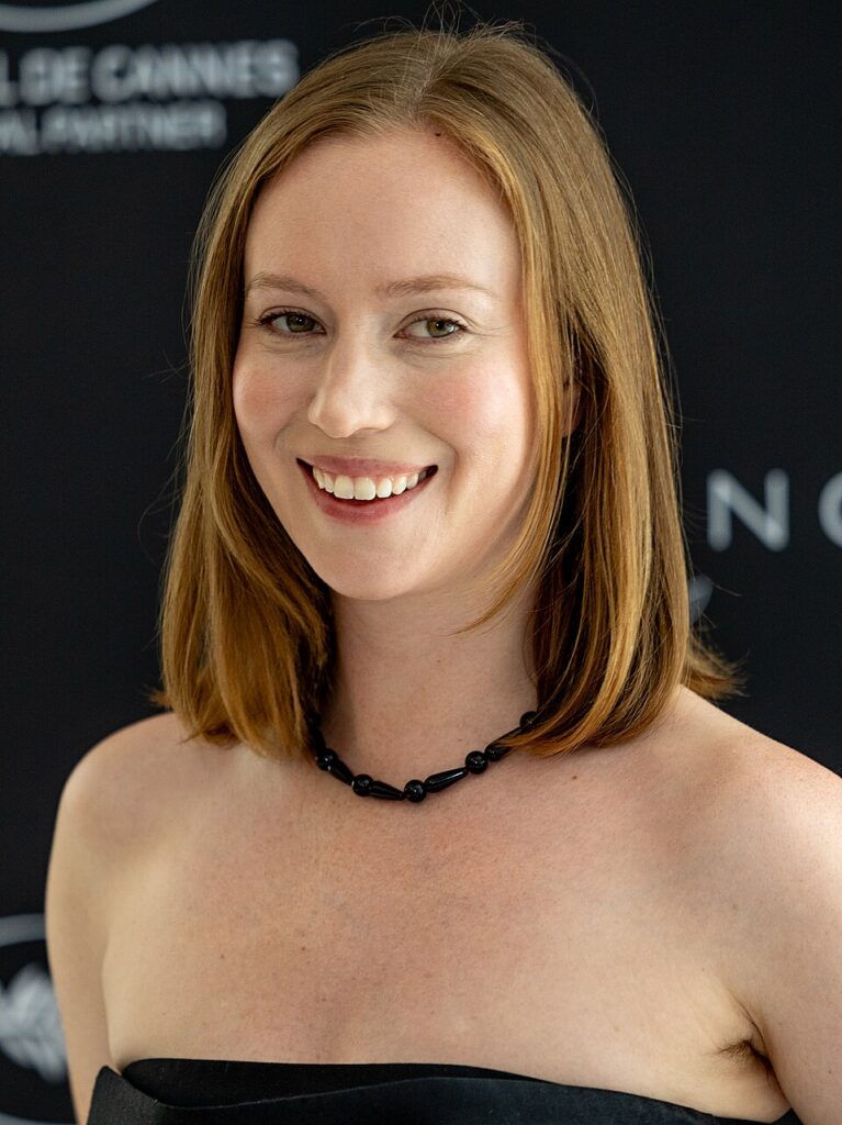 Hannah Einbinder