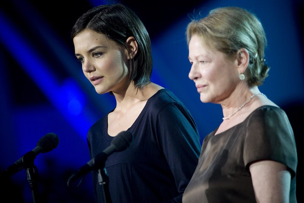 Katie Holmes Attends Cult Gaia Presentation at New York Fashion Week